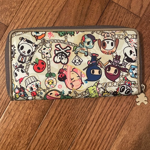 TokiDoki Tan Faux Leather Wallet - Picture 2 of 15